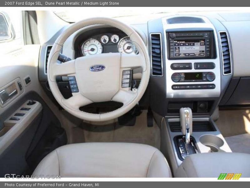 Dashboard of 2007 Edge SEL