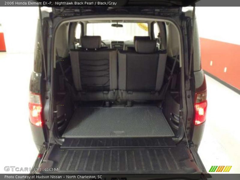  2006 Element EX-P Trunk