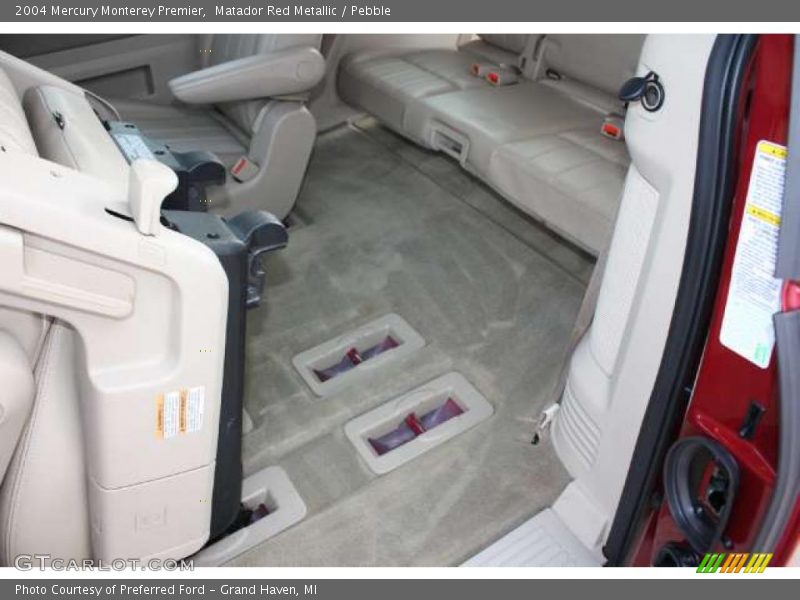  2004 Monterey Premier Pebble Interior