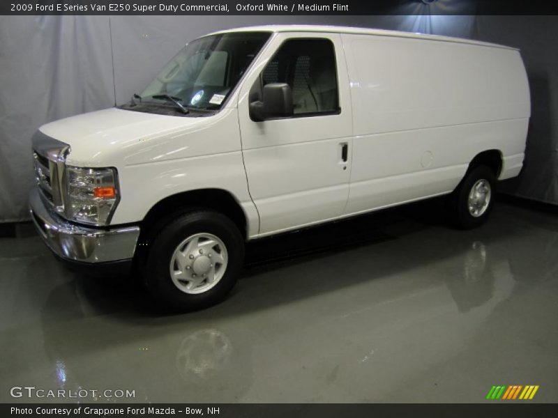 Oxford White / Medium Flint 2009 Ford E Series Van E250 Super Duty Commercial