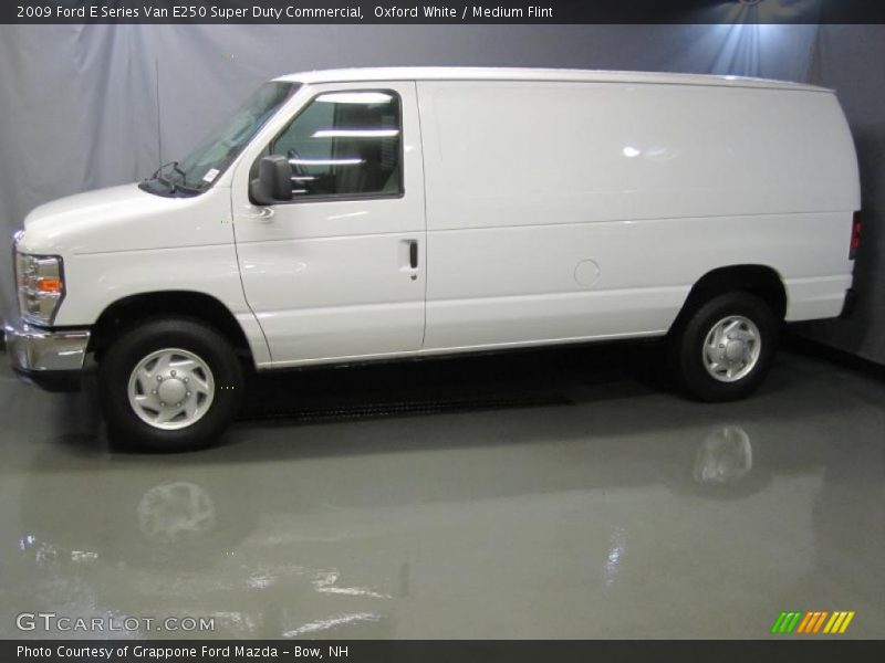 Oxford White / Medium Flint 2009 Ford E Series Van E250 Super Duty Commercial