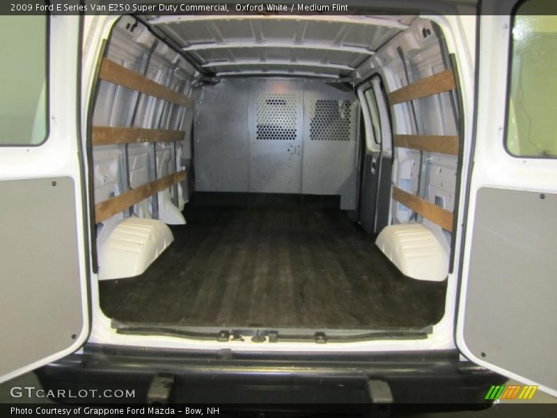 Oxford White / Medium Flint 2009 Ford E Series Van E250 Super Duty Commercial