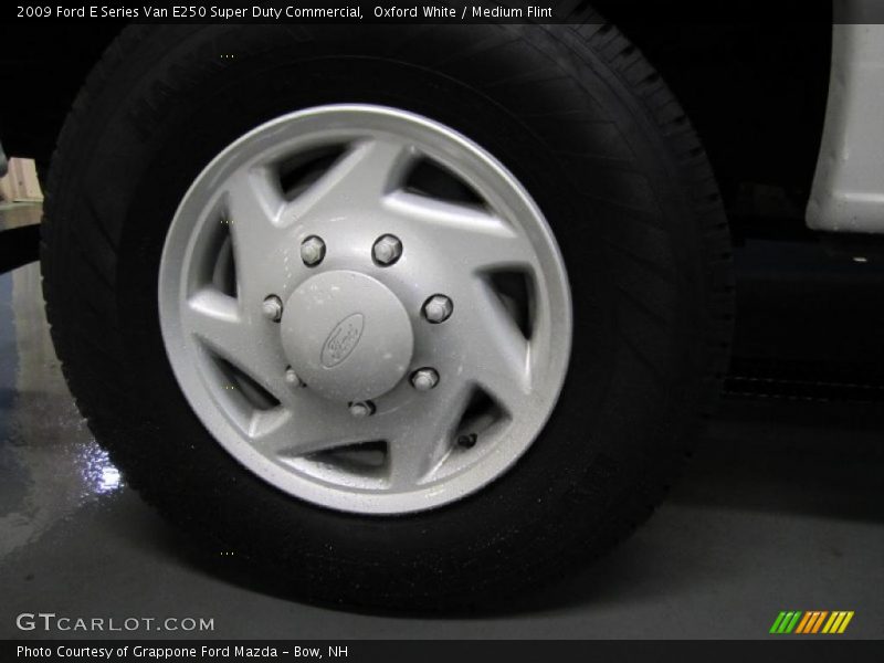 Oxford White / Medium Flint 2009 Ford E Series Van E250 Super Duty Commercial