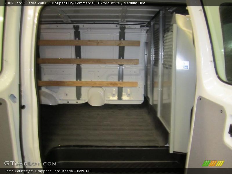 Oxford White / Medium Flint 2009 Ford E Series Van E250 Super Duty Commercial