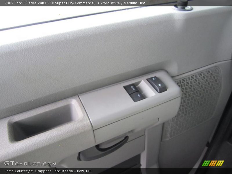 Oxford White / Medium Flint 2009 Ford E Series Van E250 Super Duty Commercial
