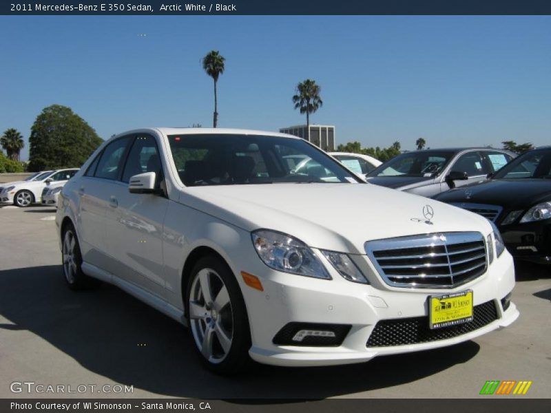 Arctic White / Black 2011 Mercedes-Benz E 350 Sedan