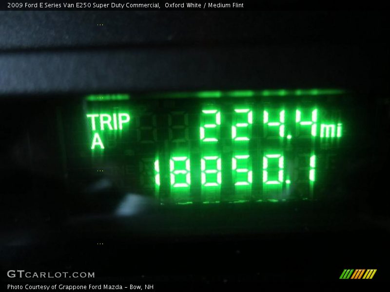 Oxford White / Medium Flint 2009 Ford E Series Van E250 Super Duty Commercial