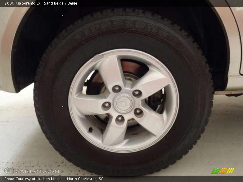 Sand Beige / Beige 2006 Kia Sorento LX