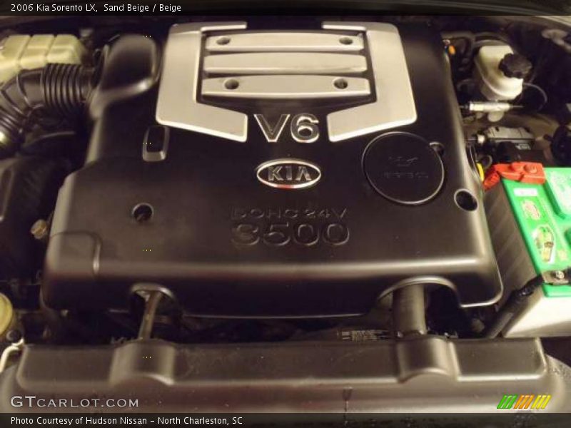 Sand Beige / Beige 2006 Kia Sorento LX