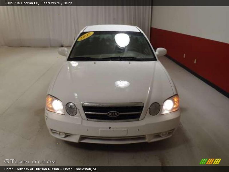 Pearl White / Beige 2005 Kia Optima LX