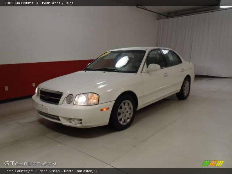 Pearl White / Beige 2005 Kia Optima LX