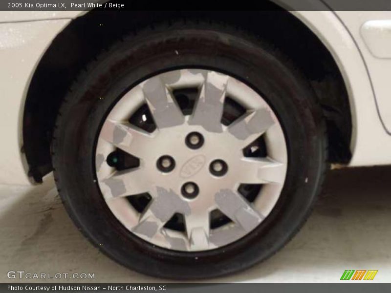 Pearl White / Beige 2005 Kia Optima LX