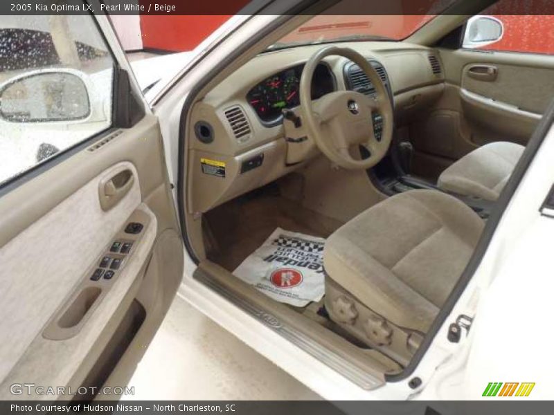 Pearl White / Beige 2005 Kia Optima LX