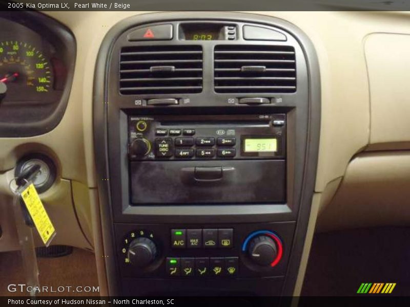 Pearl White / Beige 2005 Kia Optima LX