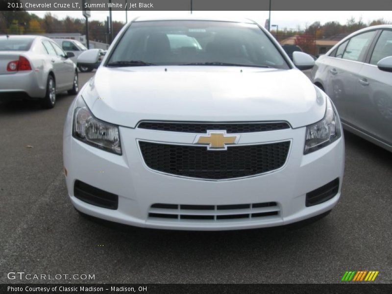 Summit White / Jet Black 2011 Chevrolet Cruze LT