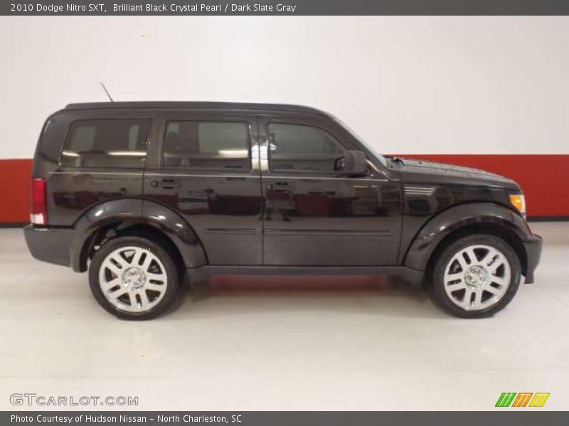 Brilliant Black Crystal Pearl / Dark Slate Gray 2010 Dodge Nitro SXT