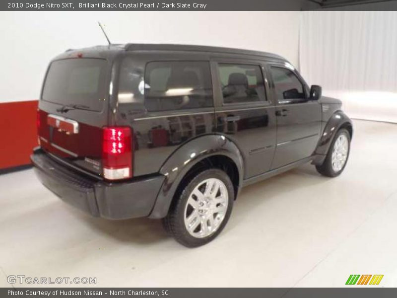 Brilliant Black Crystal Pearl / Dark Slate Gray 2010 Dodge Nitro SXT