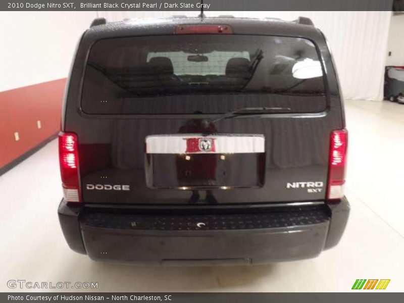 Brilliant Black Crystal Pearl / Dark Slate Gray 2010 Dodge Nitro SXT