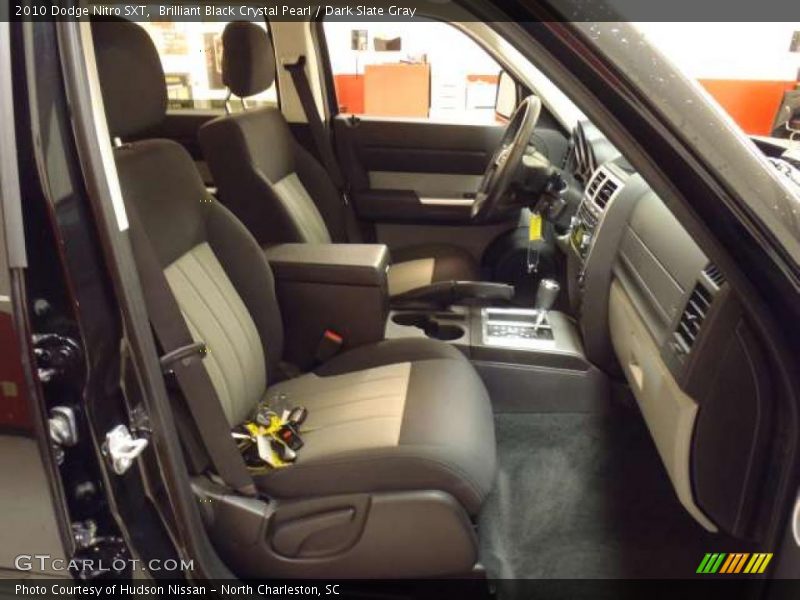  2010 Nitro SXT Dark Slate Gray Interior