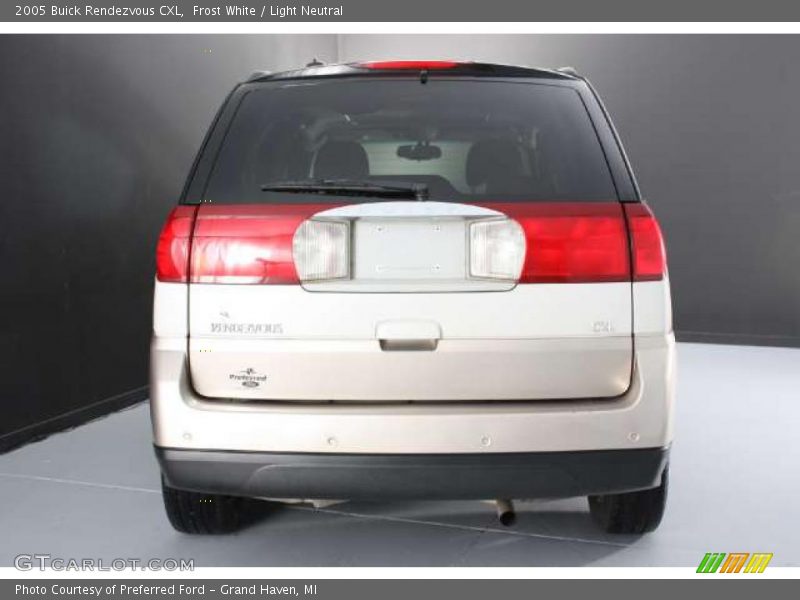 Frost White / Light Neutral 2005 Buick Rendezvous CXL