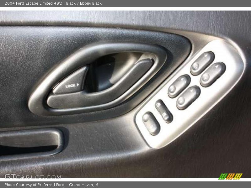 Black / Ebony Black 2004 Ford Escape Limited 4WD