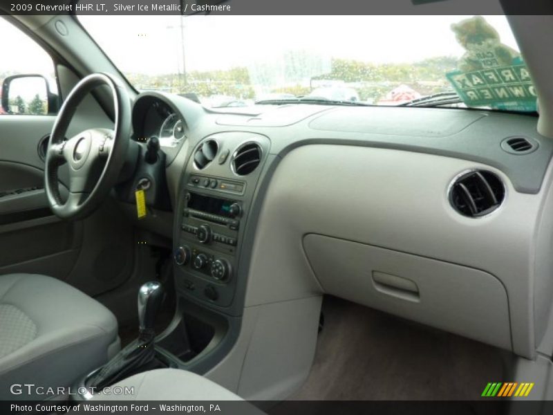 Silver Ice Metallic / Cashmere 2009 Chevrolet HHR LT