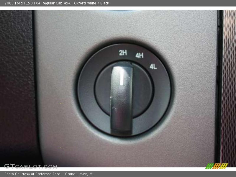 Controls of 2005 F150 FX4 Regular Cab 4x4