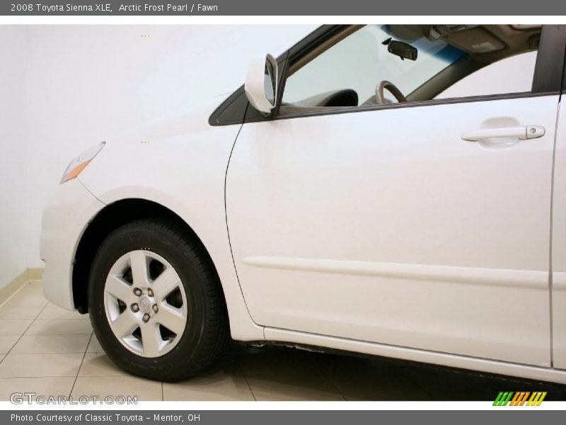 Arctic Frost Pearl / Fawn 2008 Toyota Sienna XLE