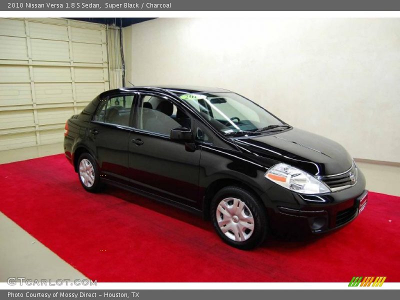 Super Black / Charcoal 2010 Nissan Versa 1.8 S Sedan