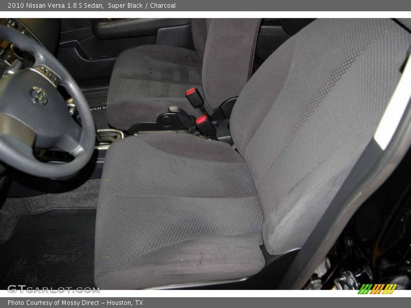 Super Black / Charcoal 2010 Nissan Versa 1.8 S Sedan