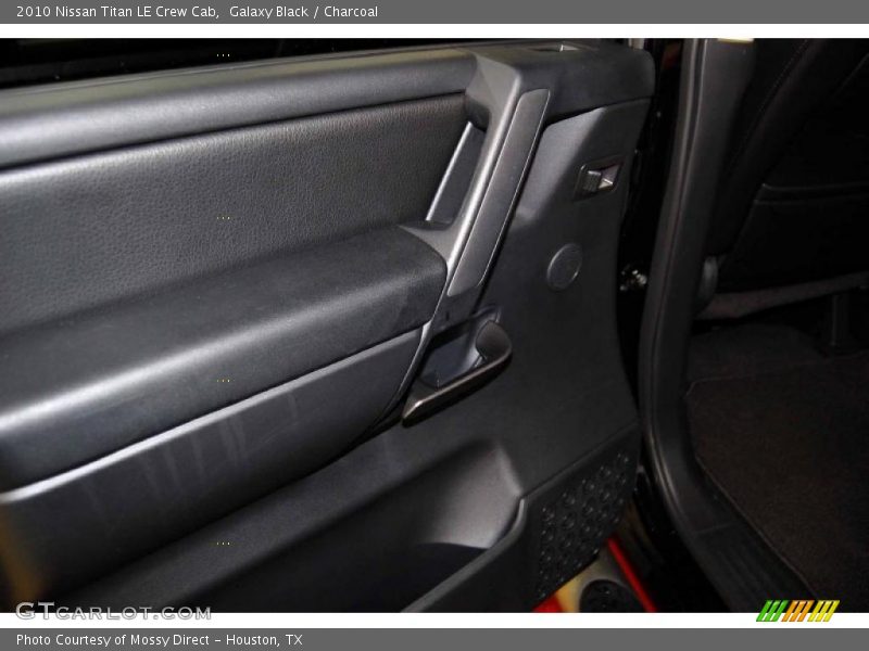 Galaxy Black / Charcoal 2010 Nissan Titan LE Crew Cab