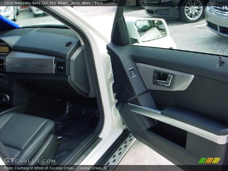 Arctic White / Black 2010 Mercedes-Benz GLK 350 4Matic