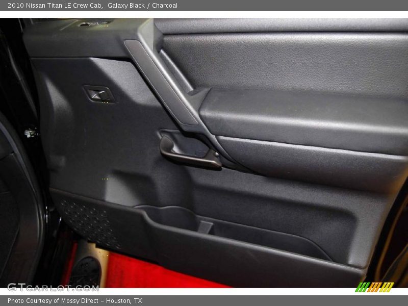 Galaxy Black / Charcoal 2010 Nissan Titan LE Crew Cab