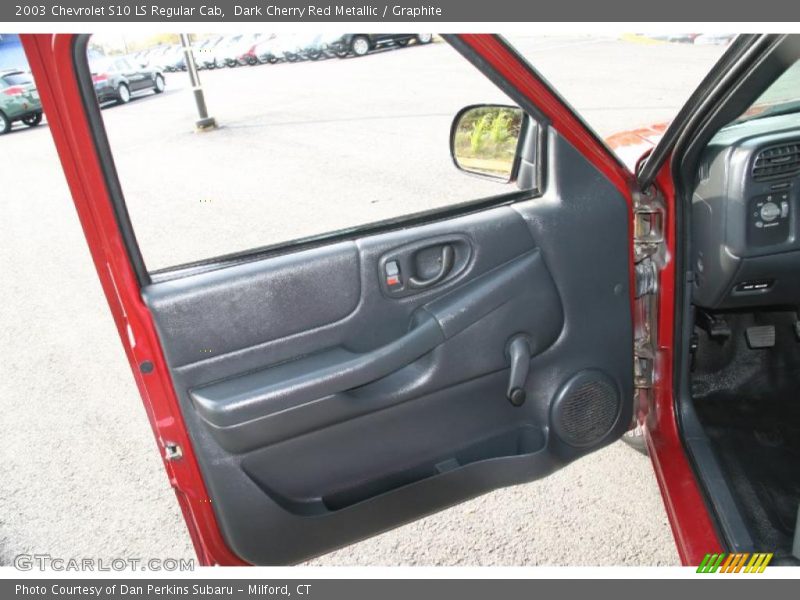 Door Panel of 2003 S10 LS Regular Cab