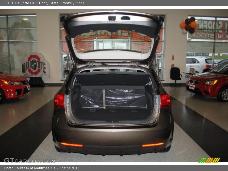  2011 Forte EX 5 Door Trunk