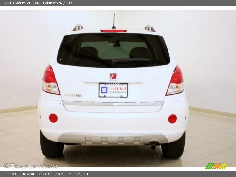 Polar White / Tan 2010 Saturn VUE XR