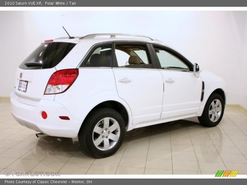 Polar White / Tan 2010 Saturn VUE XR