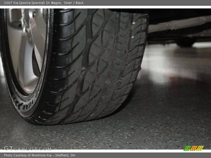 Silver / Black 2007 Kia Spectra Spectra5 SX Wagon