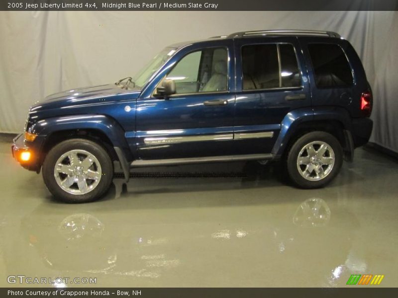 Midnight Blue Pearl / Medium Slate Gray 2005 Jeep Liberty Limited 4x4
