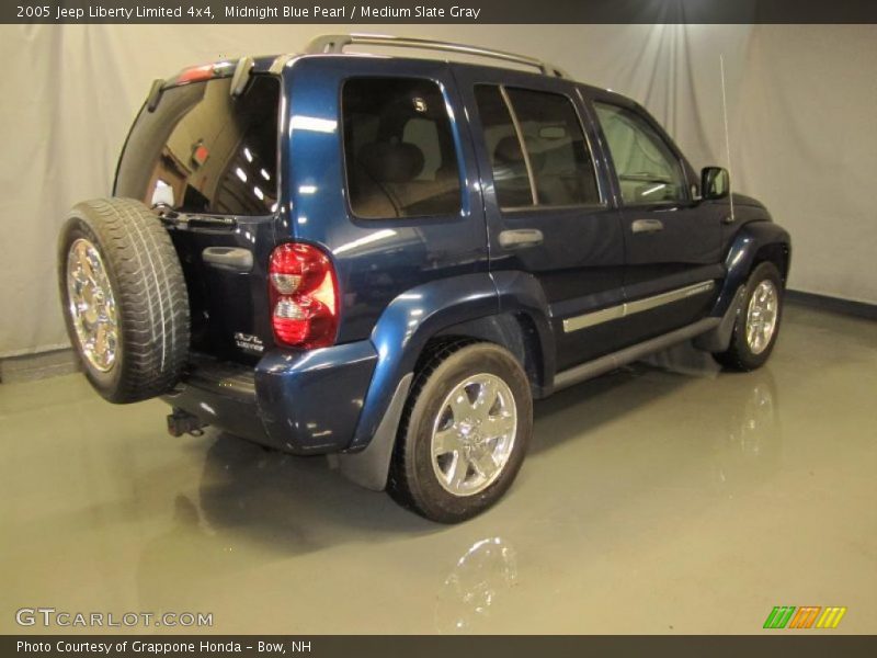 Midnight Blue Pearl / Medium Slate Gray 2005 Jeep Liberty Limited 4x4