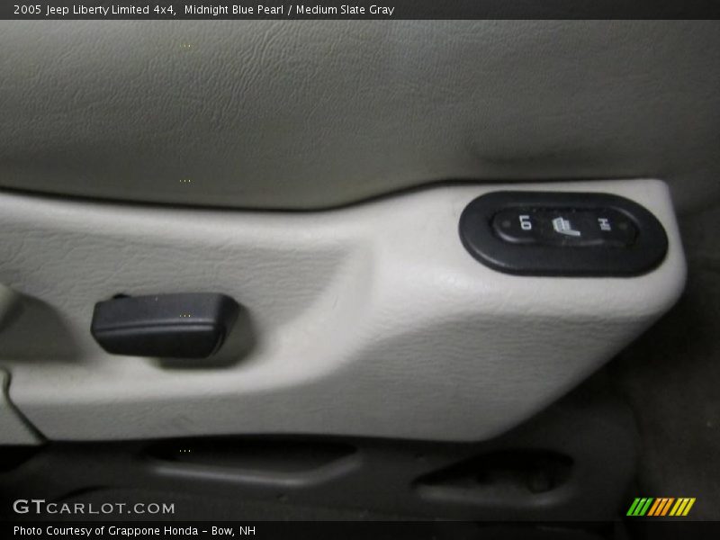Midnight Blue Pearl / Medium Slate Gray 2005 Jeep Liberty Limited 4x4