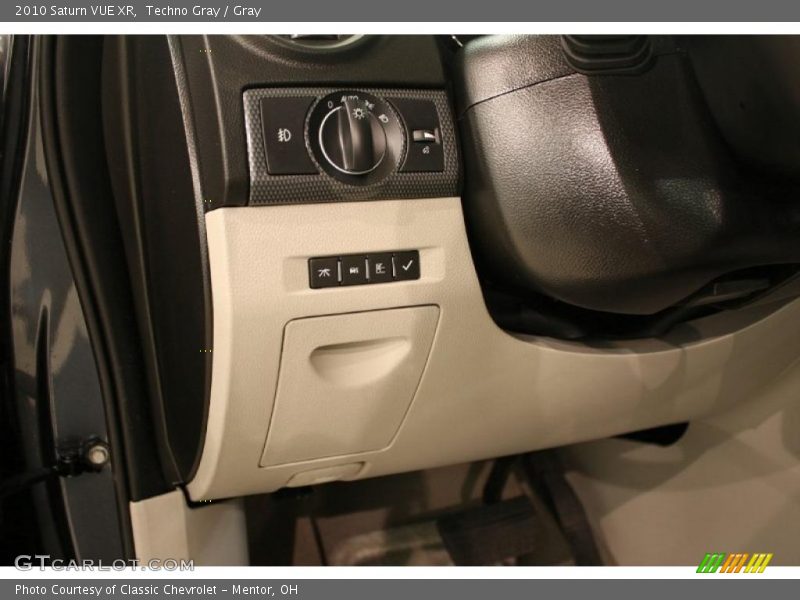 Techno Gray / Gray 2010 Saturn VUE XR