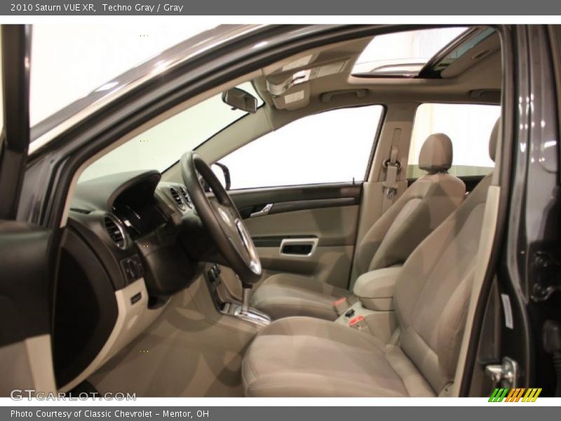  2010 VUE XR Gray Interior