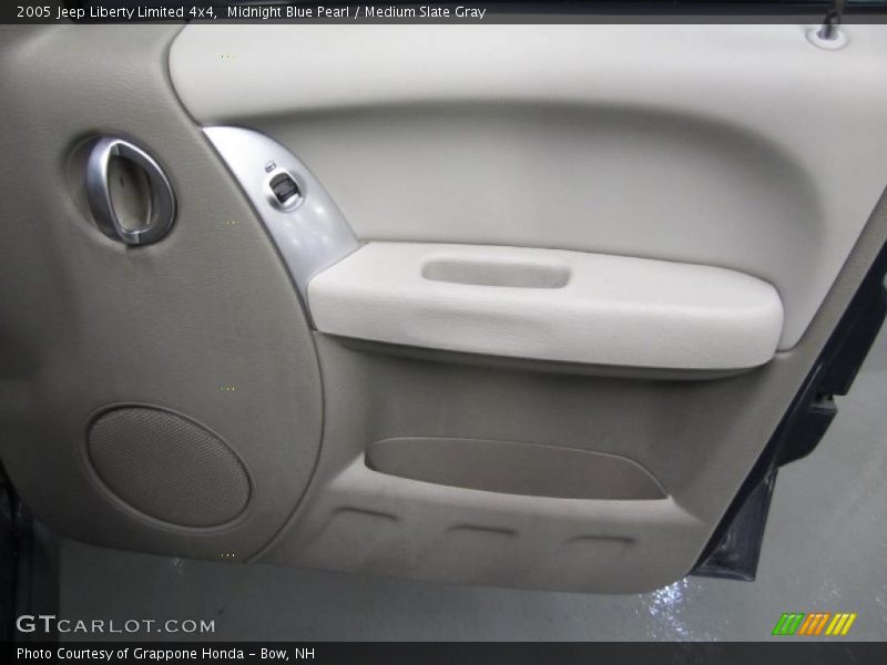 Midnight Blue Pearl / Medium Slate Gray 2005 Jeep Liberty Limited 4x4