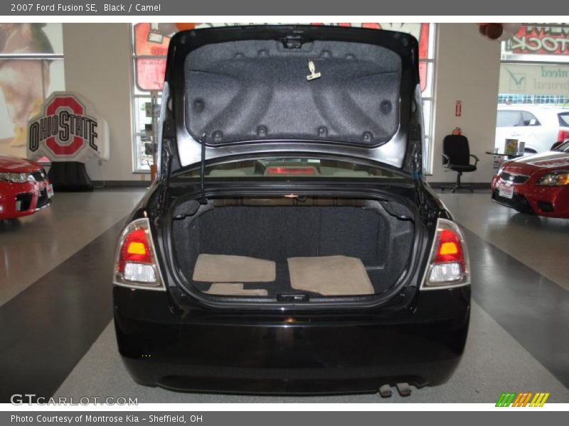Black / Camel 2007 Ford Fusion SE