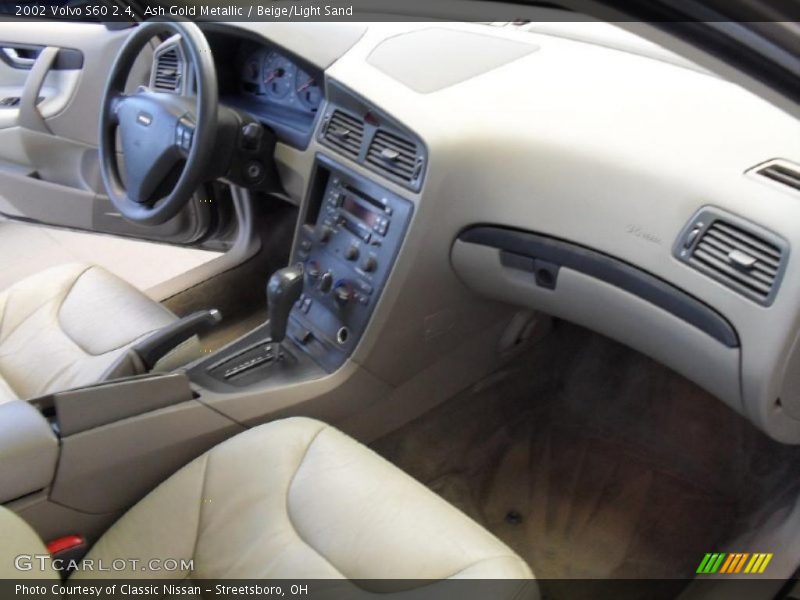  2002 S60 2.4 Beige/Light Sand Interior