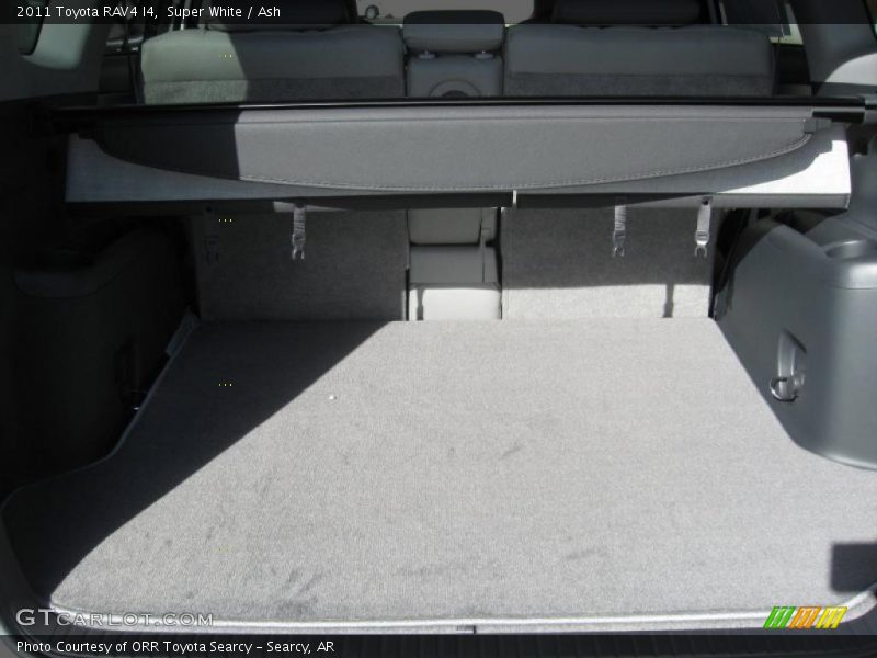 Super White / Ash 2011 Toyota RAV4 I4