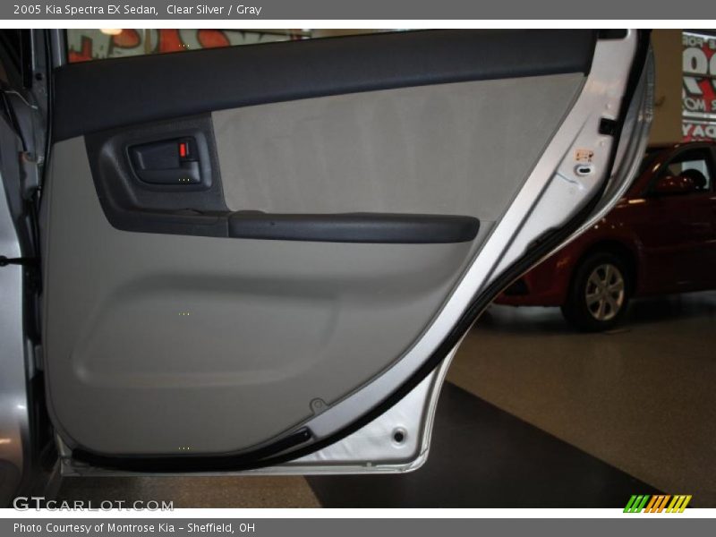 Clear Silver / Gray 2005 Kia Spectra EX Sedan