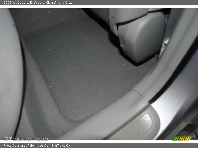 Clear Silver / Gray 2005 Kia Spectra EX Sedan