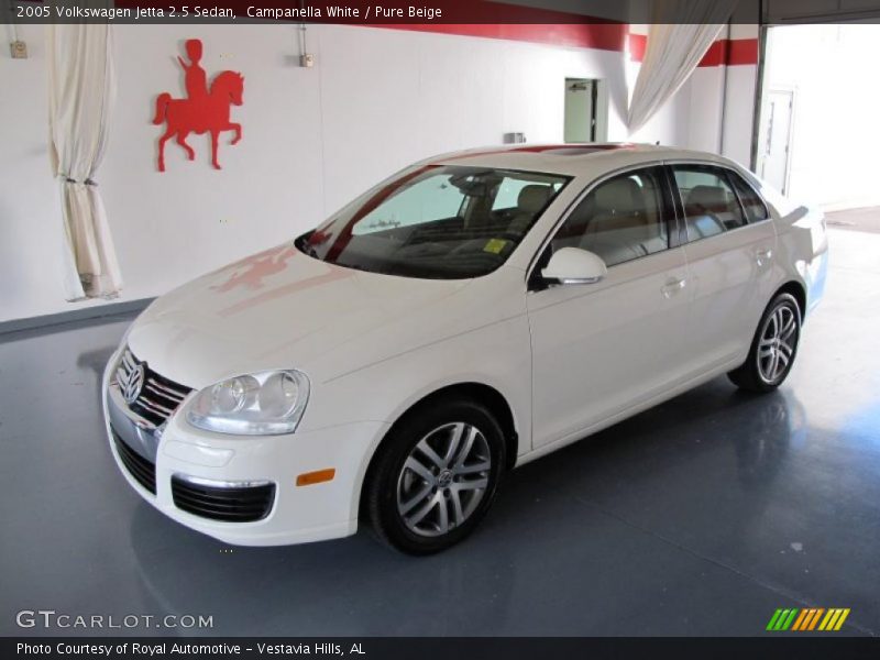 Campanella White / Pure Beige 2005 Volkswagen Jetta 2.5 Sedan